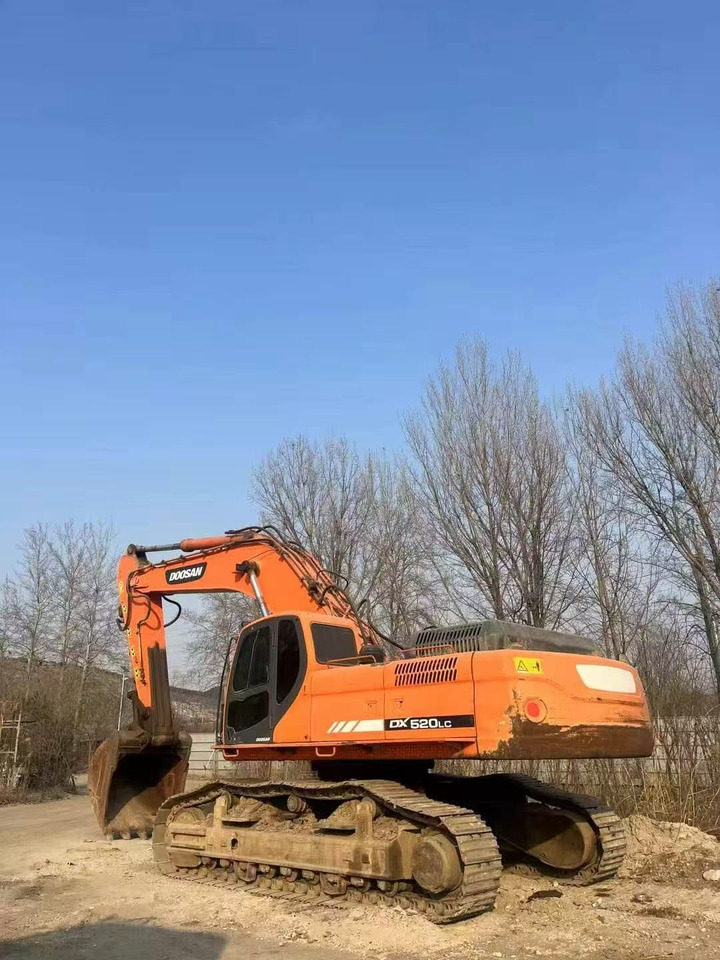 DOOSAN DX520LC-9C - Escavadora de rastos: foto 2 DOOSAN DX520LC-9C - Escavadora de rastos: foto 2