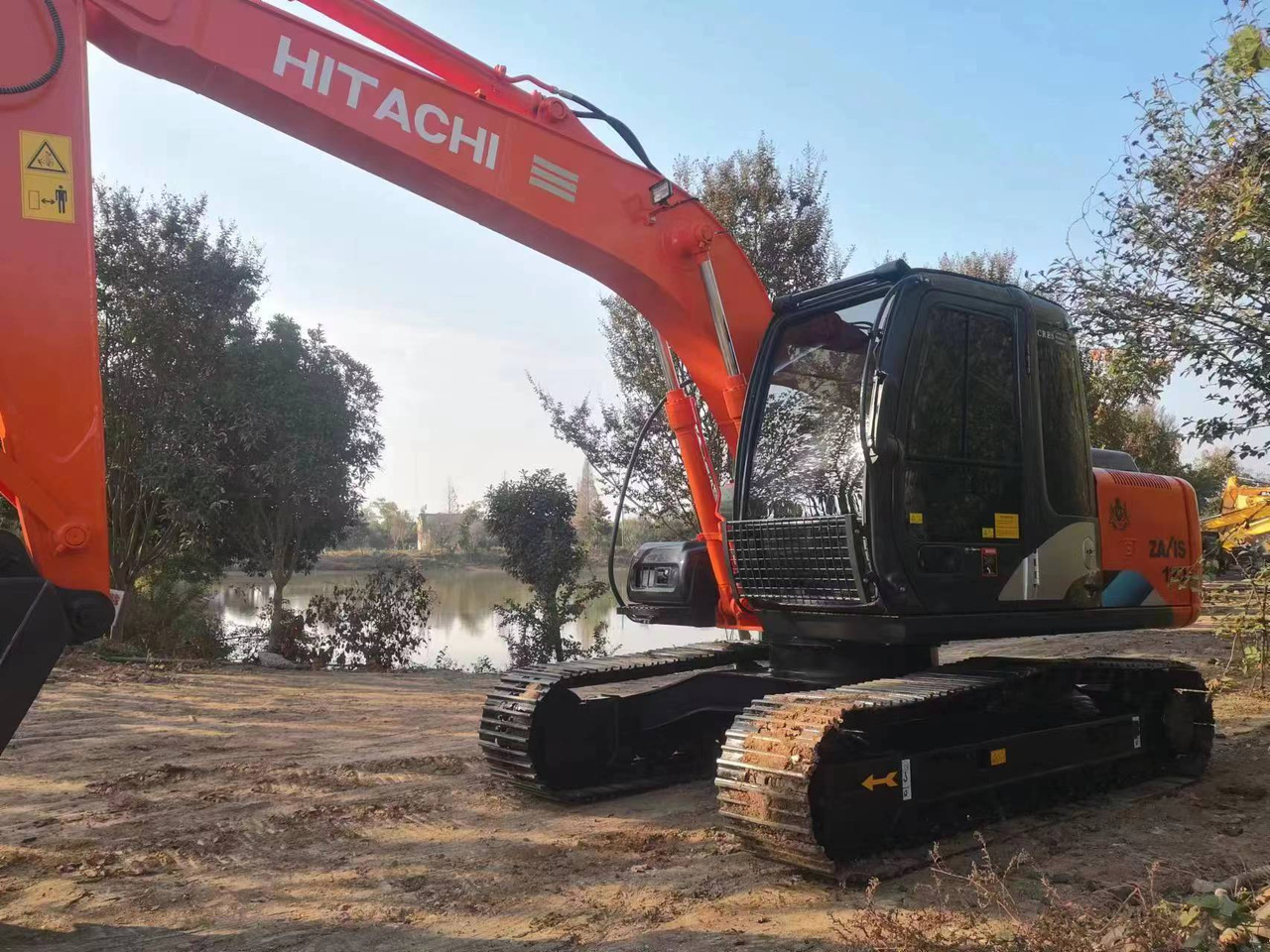 HITACHI ZX120 - Escavadora de rastos: foto 2 HITACHI ZX120 - Escavadora de rastos: foto 2
