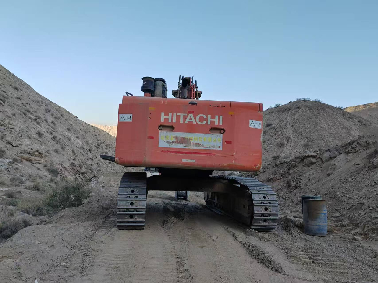 HITACHI ZX670 - Escavadora de rastos: foto 2 HITACHI ZX670 - Escavadora de rastos: foto 2