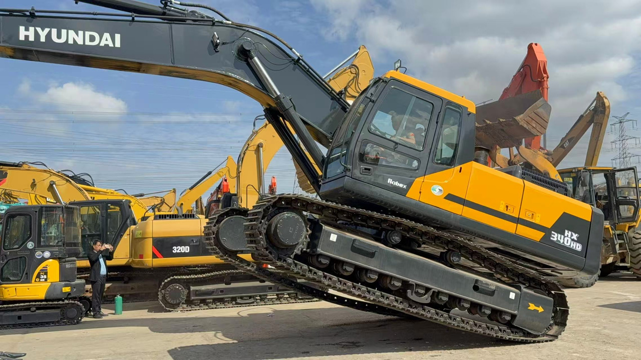 HYUNDAI HX340HD - Escavadora de rastos: foto 4 HYUNDAI HX340HD - Escavadora de rastos: foto 4