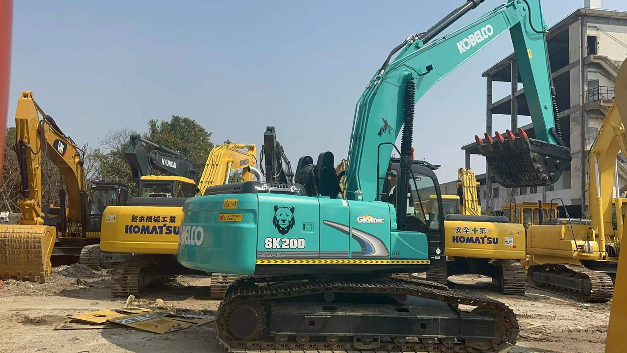 KOBELCO SK200-8 - Escavadora de rastos: foto 4 KOBELCO SK200-8 - Escavadora de rastos: foto 4