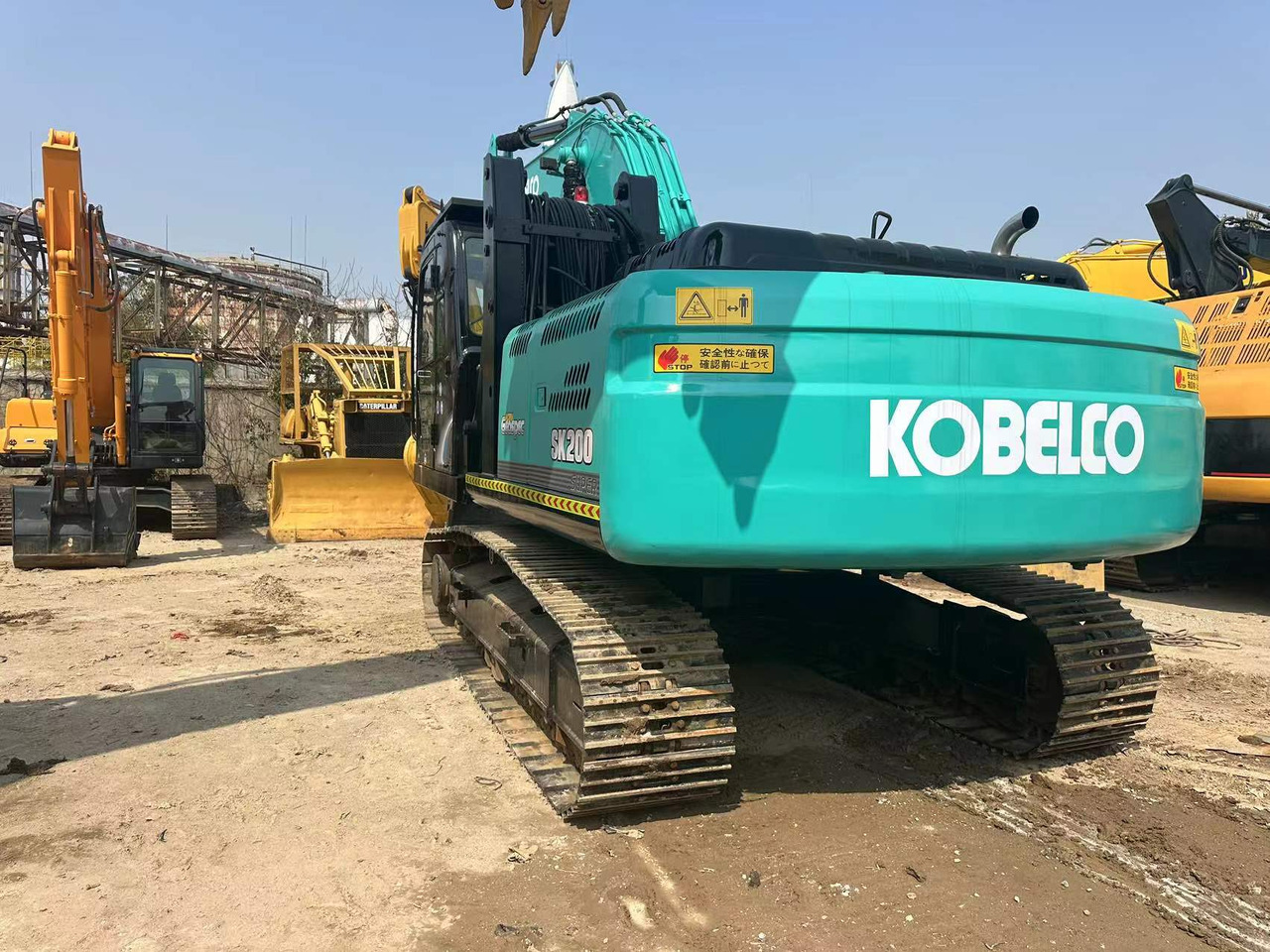 KOBELCO SK200-8 - Escavadora de rastos: foto 3 KOBELCO SK200-8 - Escavadora de rastos: foto 3