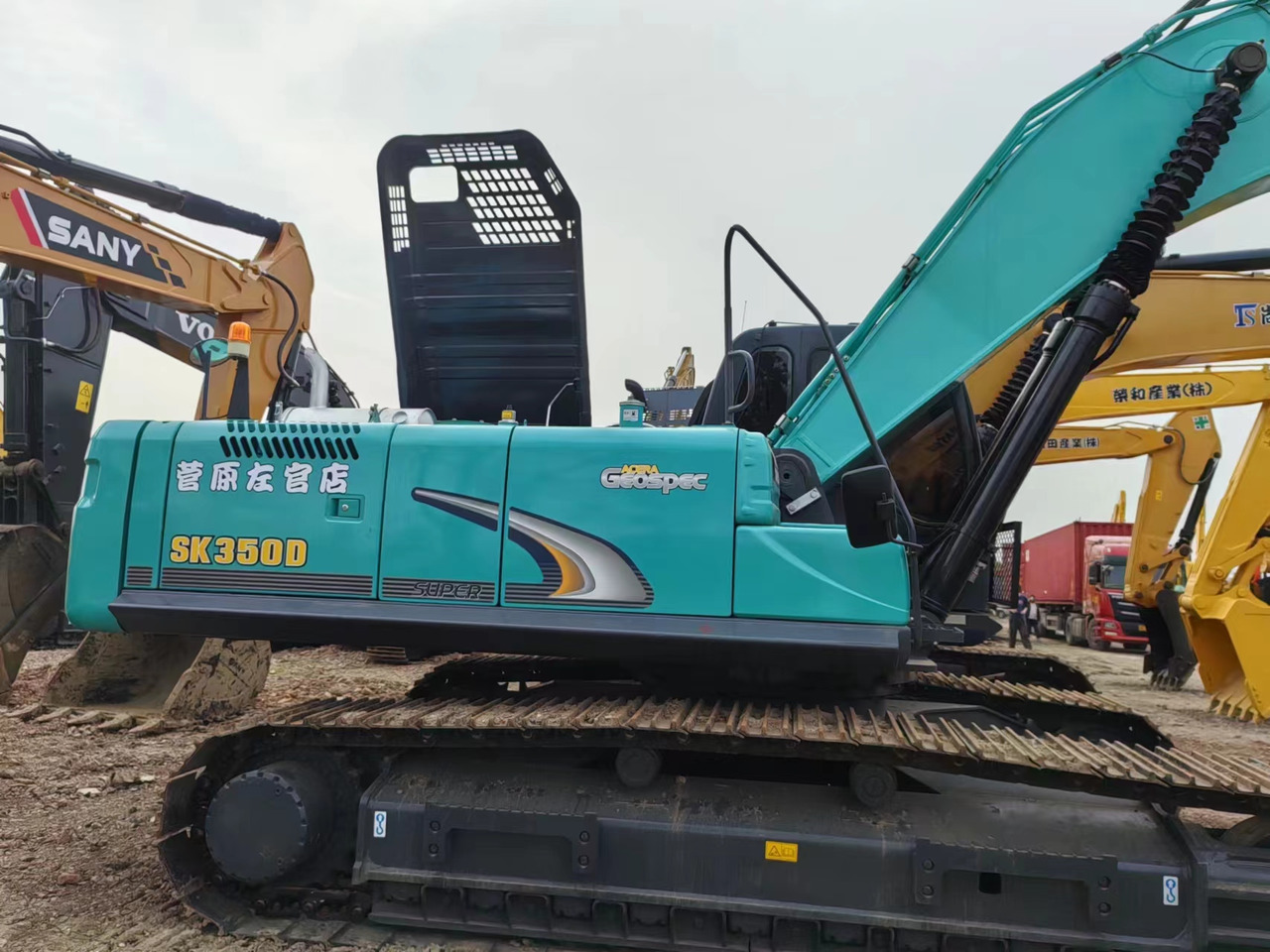 KOBELCO SK350 - Mini escavadeira: foto 1 KOBELCO SK350 - Mini escavadeira: foto 1