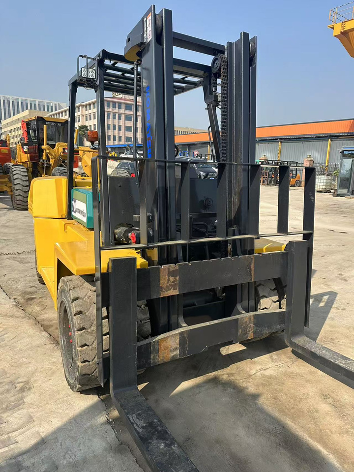 KOMATSU 7-ton - Empilhador a diesel: foto 5 KOMATSU 7-ton - Empilhador a diesel: foto 5