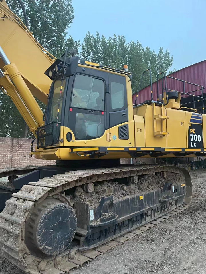 KOMATSU PC700 - Escavadora de rastos: foto 2 KOMATSU PC700 - Escavadora de rastos: foto 2
