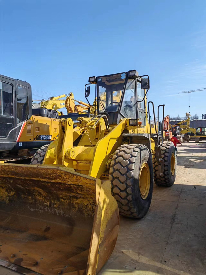 KOMATSU WA320-3 - Pá carregadora de rodas: foto 2 KOMATSU WA320-3 - Pá carregadora de rodas: foto 2