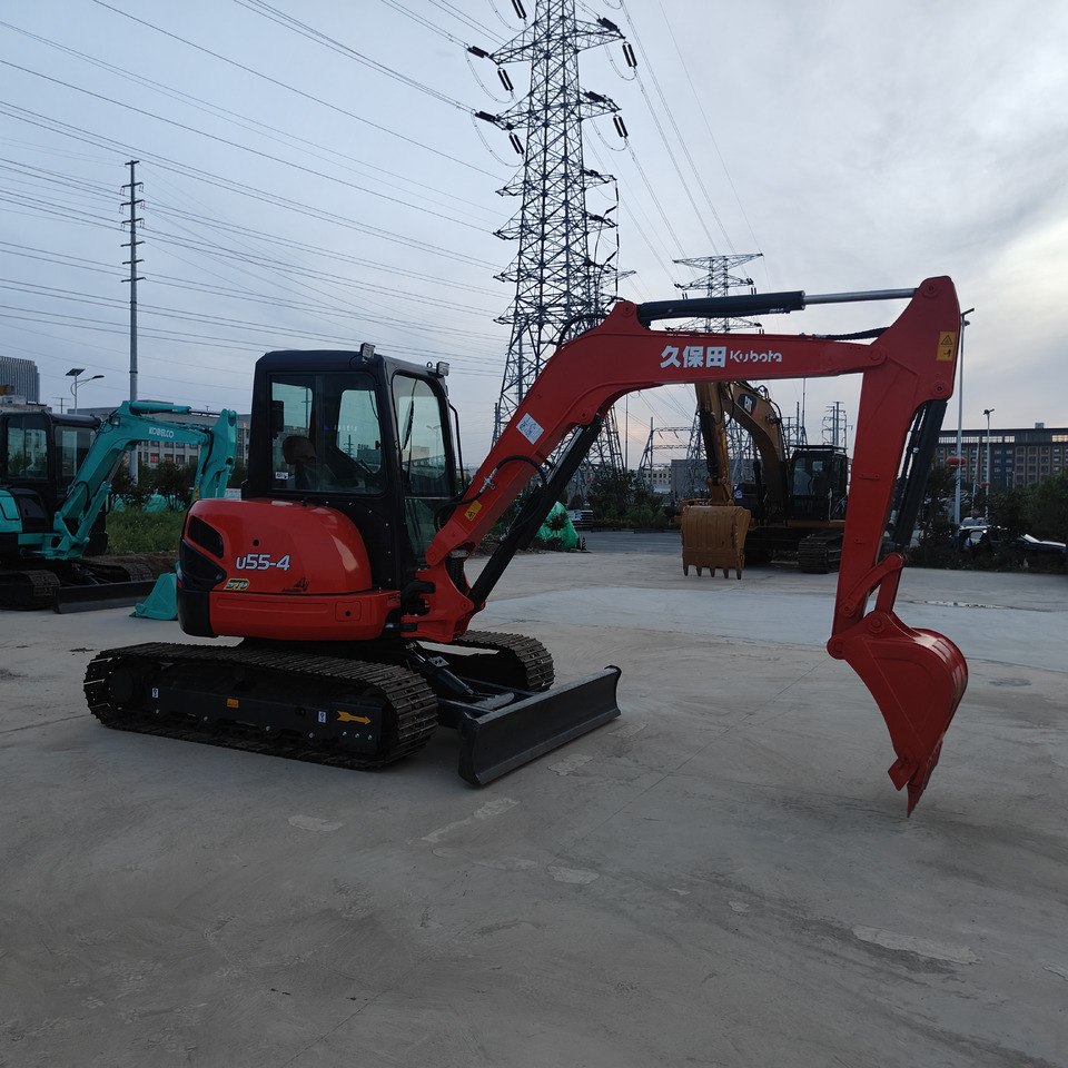 KUBOTA U55 - Mini escavadeira: foto 2 KUBOTA U55 - Mini escavadeira: foto 2