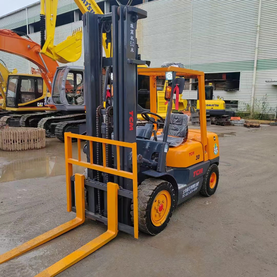 TCM FD30 - Empilhador a diesel: foto 4 TCM FD30 - Empilhador a diesel: foto 4