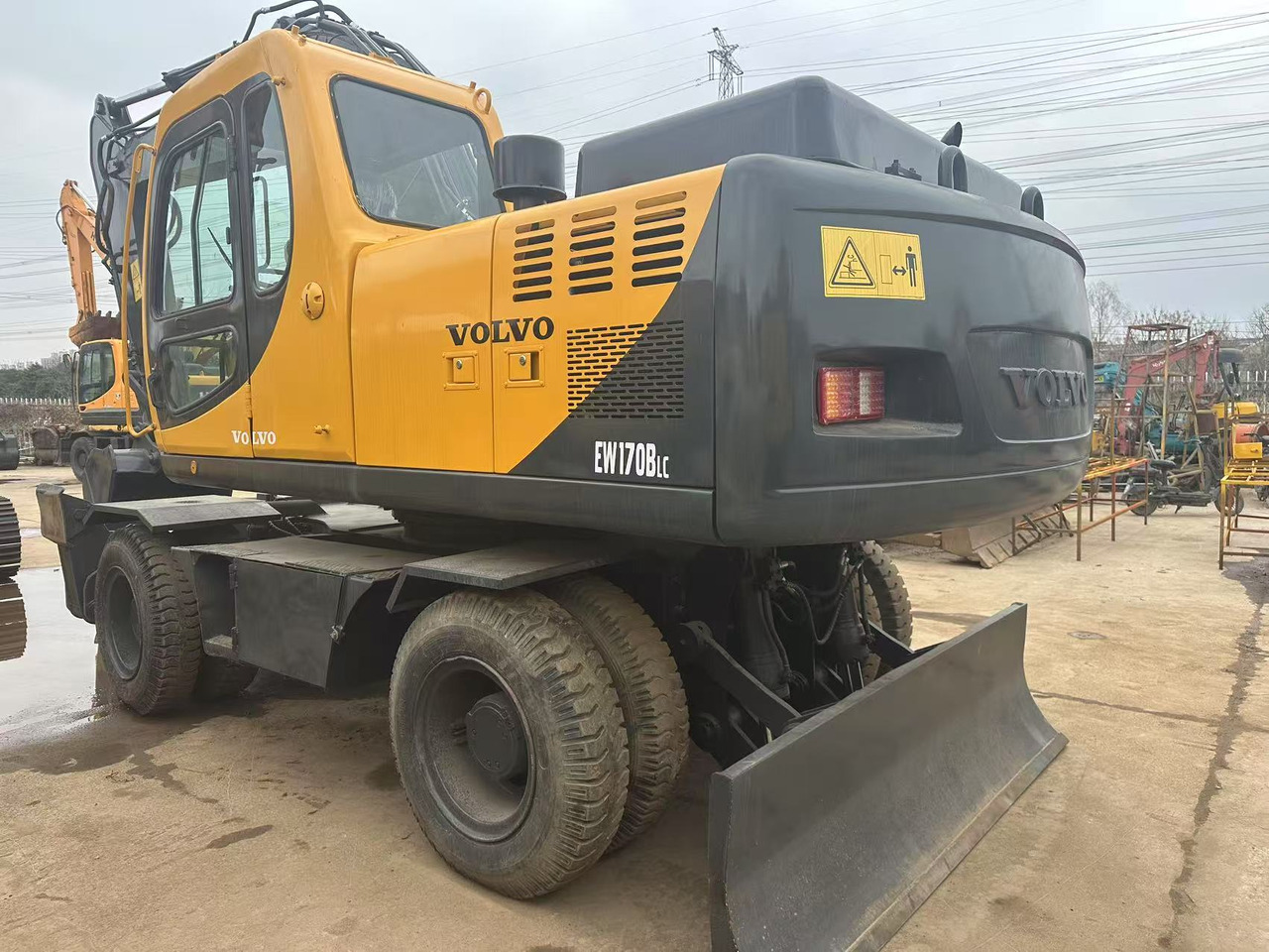 VOLVO EW170BLC - Escavadeira de rodas: foto 4 VOLVO EW170BLC - Escavadeira de rodas: foto 4