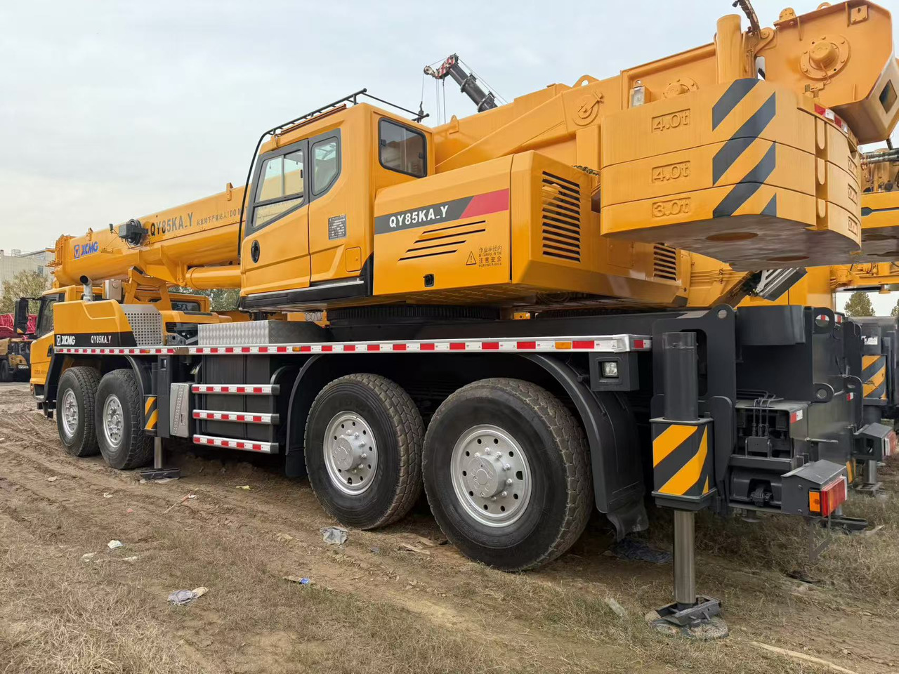 XCMG QY85KA - Grua móvel: foto 1 XCMG QY85KA - Grua móvel: foto 1