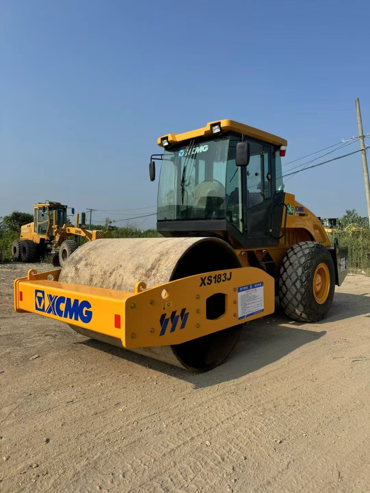 XCMG XS183J - Compactador de asfalto: foto 1 XCMG XS183J - Compactador de asfalto: foto 1