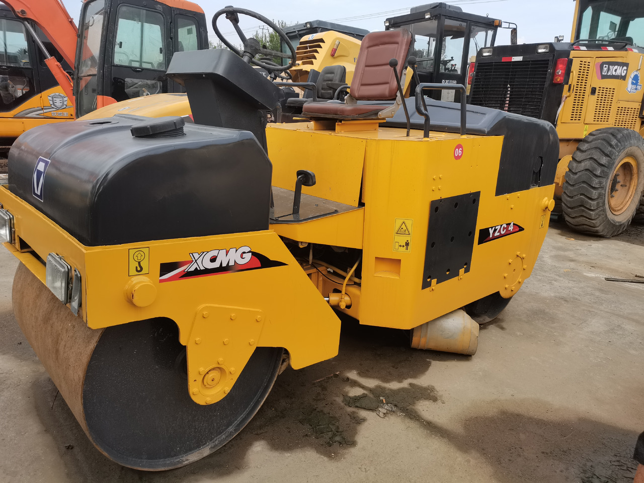 XCMG YZC4 - Compactador de asfalto: foto 4 XCMG YZC4 - Compactador de asfalto: foto 4