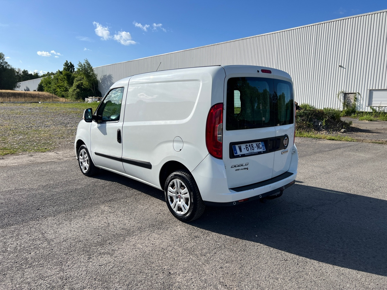 FIAT Doblo Multijet 1.3 95ch Utilitaire - Furgão: foto 2 FIAT Doblo Multijet 1.3 95ch Utilitaire - Furgão: foto 2