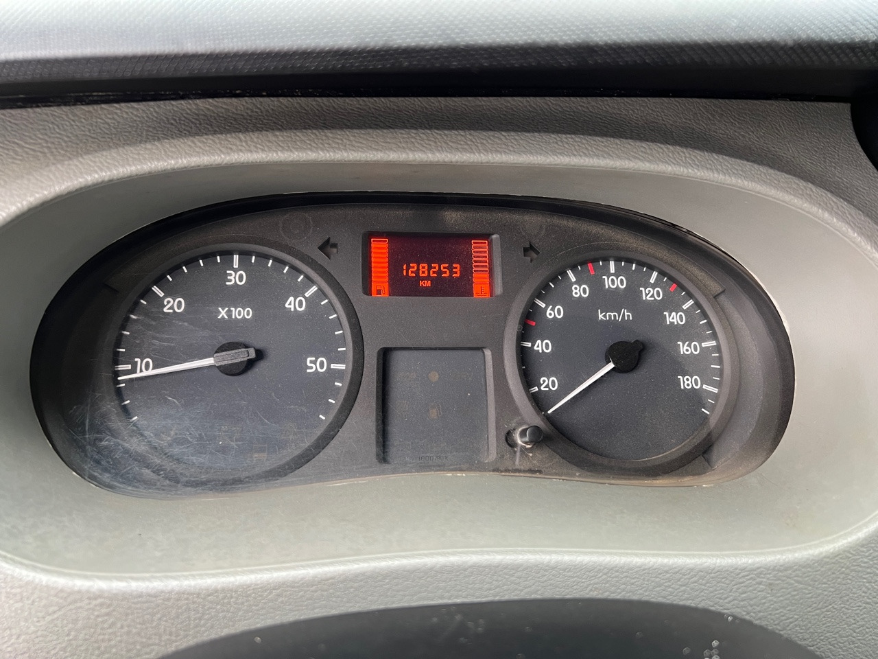 RENAULT Master Benne Double cabine DCi 120 7 Places - Carrinha basculante: foto 4 RENAULT Master Benne Double cabine DCi 120 7 Places - Carrinha basculante: foto 4