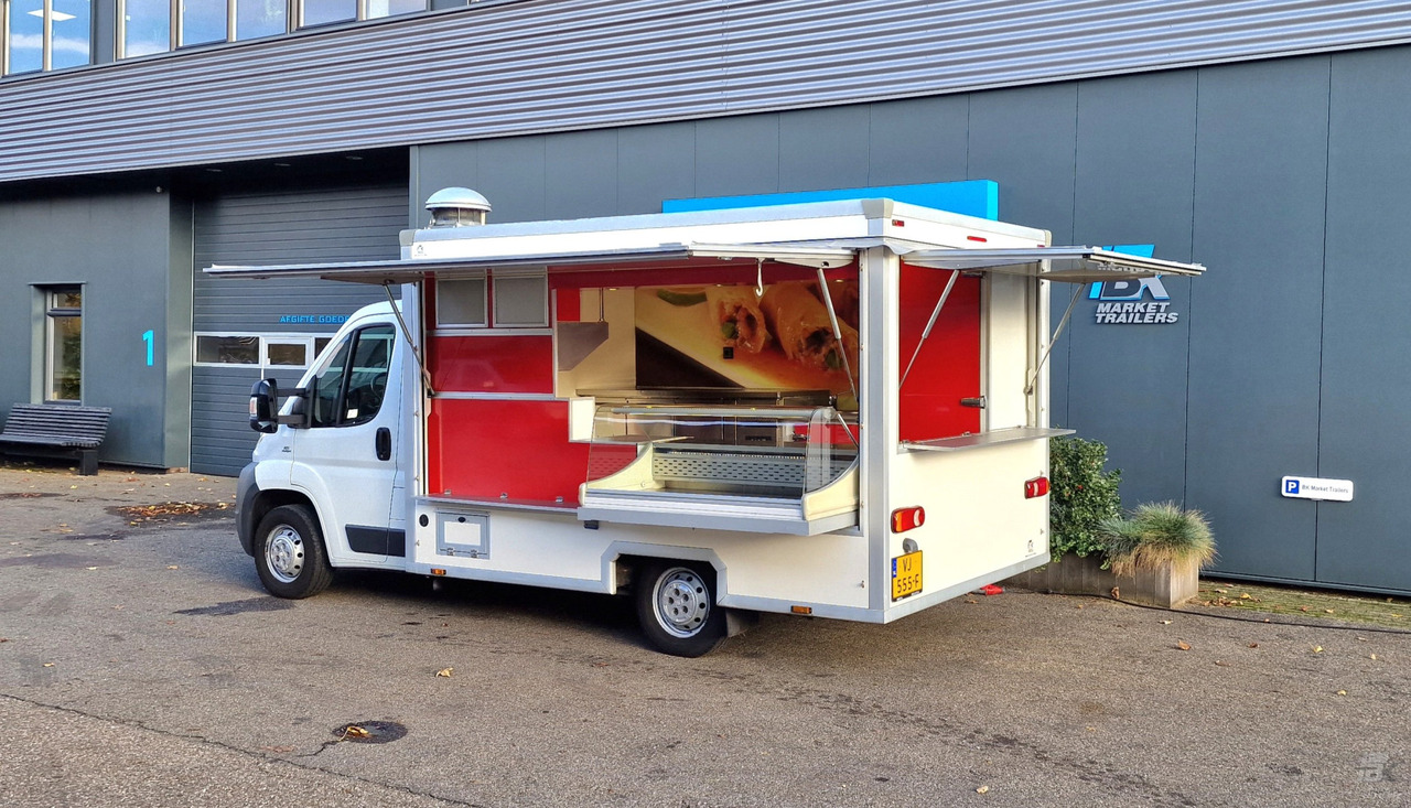 FIAT + BK Market Trailers opbouw - Food truck: foto 3 FIAT + BK Market Trailers opbouw - Food truck: foto 3