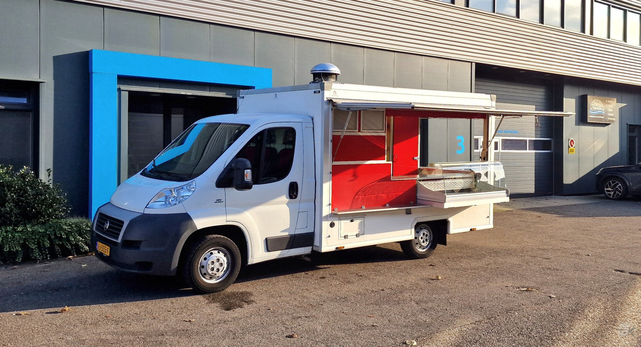 FIAT + BK Market Trailers opbouw - Food truck: foto 1 FIAT + BK Market Trailers opbouw - Food truck: foto 1