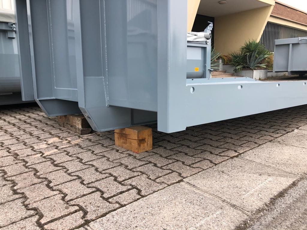 CONTAINER A PIANALE NUOVO SENZA SPONDE - Contentor ampliroll: foto 4 CONTAINER A PIANALE NUOVO SENZA SPONDE - Contentor ampliroll: foto 4