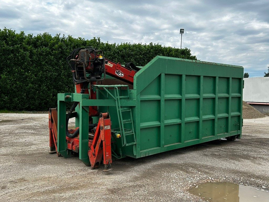 CONTAINER SCARRABILE USATO A CIELO APERTO + GRU - Contentor ampliroll: foto 1 CONTAINER SCARRABILE USATO A CIELO APERTO + GRU - Contentor ampliroll: foto 1