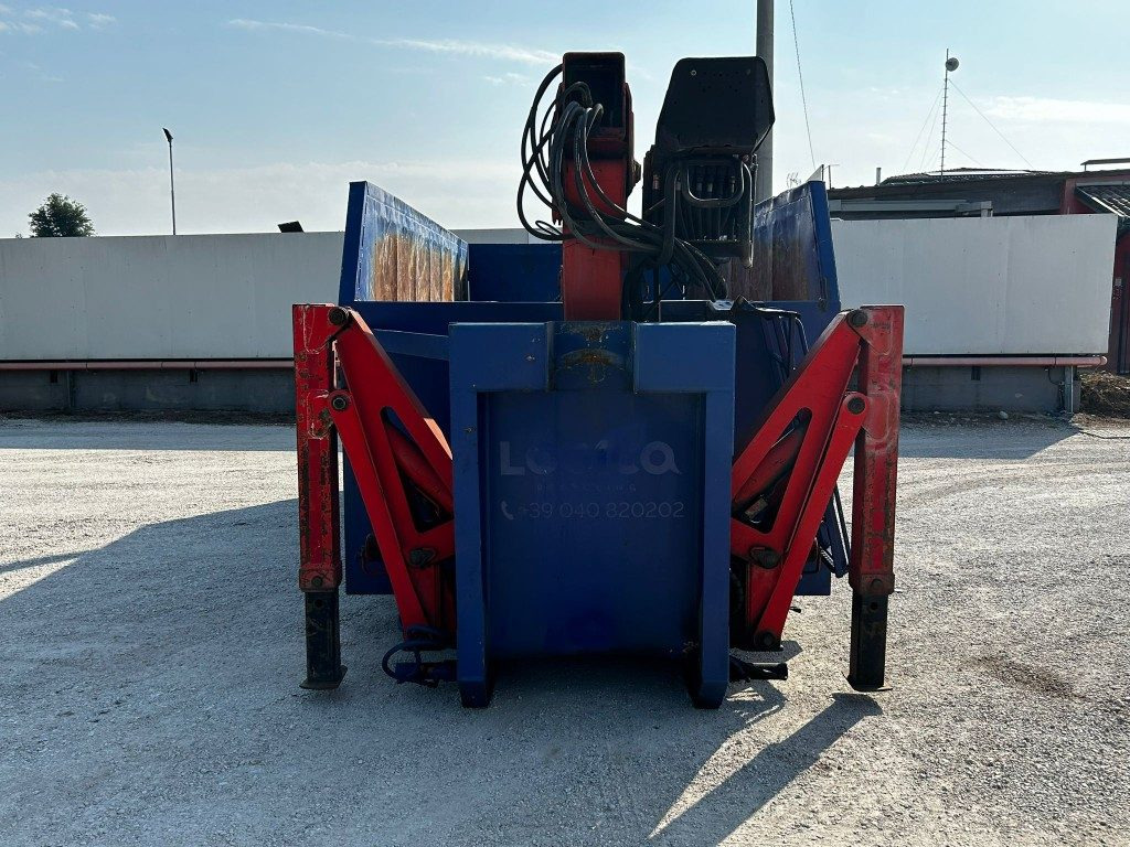 CONTAINER SCARRABILE USATO A CIELO APERTO + GRU - Contentor ampliroll: foto 2 CONTAINER SCARRABILE USATO A CIELO APERTO + GRU - Contentor ampliroll: foto 2