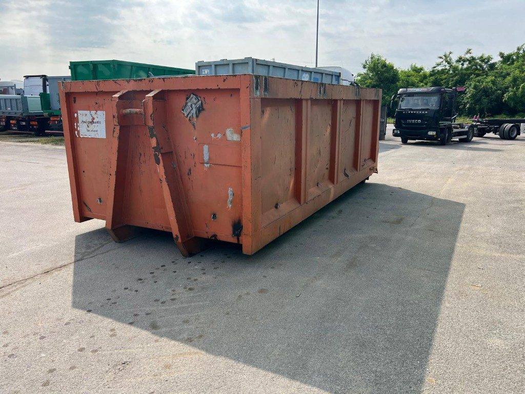CONTAINER SCARRABILE USATO A CIELO APERTO - Contentor ampliroll: foto 2 CONTAINER SCARRABILE USATO A CIELO APERTO - Contentor ampliroll: foto 2