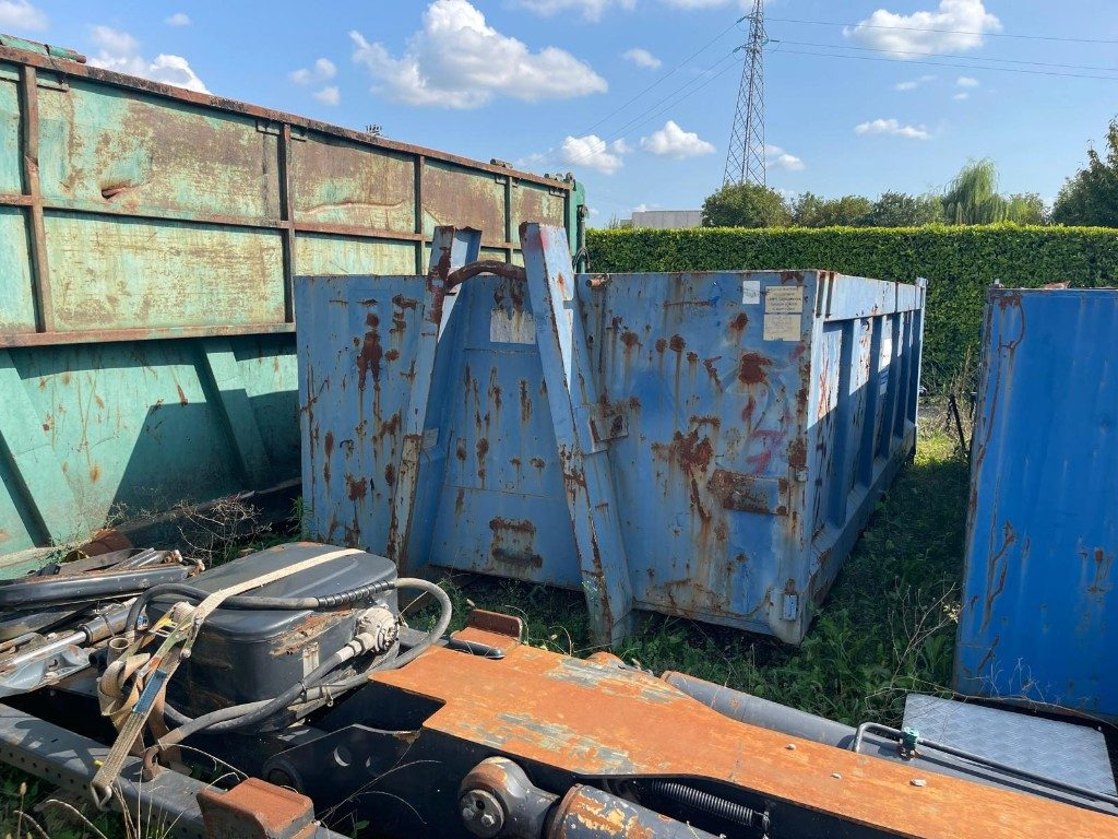 CONTAINER SCARRABILE USATO A CIELO APERTO - Contentor ampliroll: foto 1 CONTAINER SCARRABILE USATO A CIELO APERTO - Contentor ampliroll: foto 1