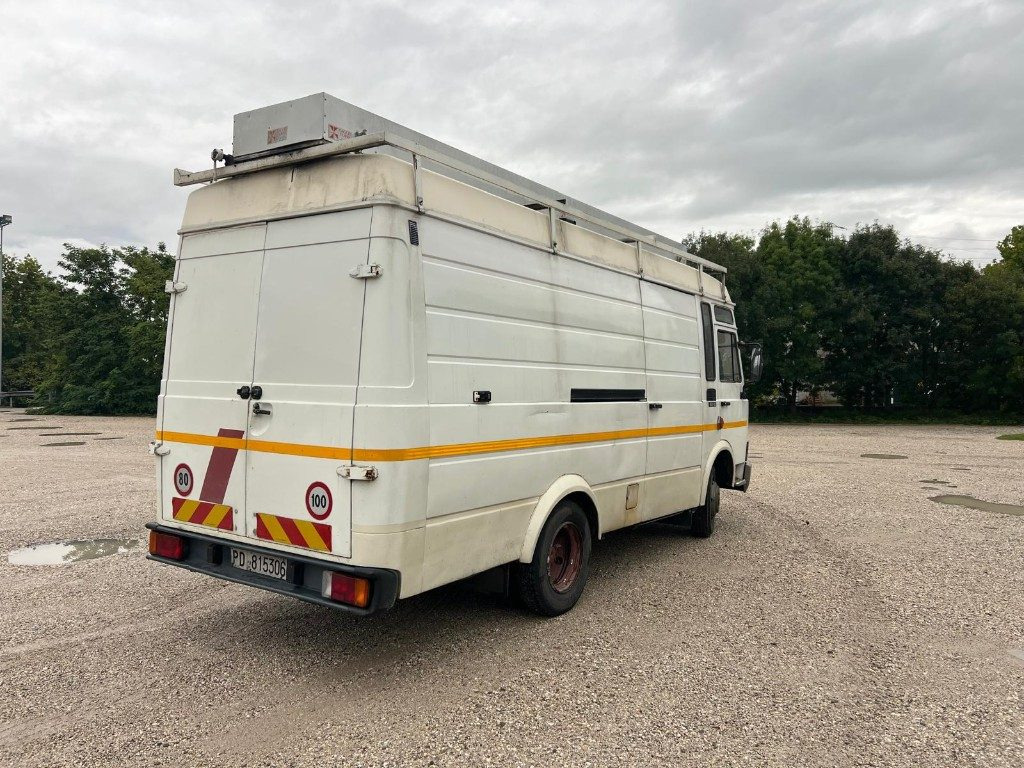 FIAT 60 10 - Furgão: foto 4 FIAT 60 10 - Furgão: foto 4