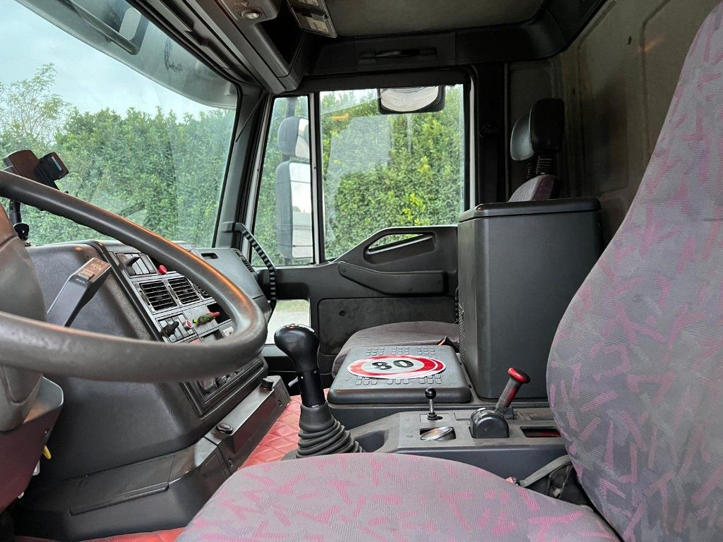 Camião polibenne IVECO 260E43 EUROTECH USATO SCARRABILE CON GRU: foto 12