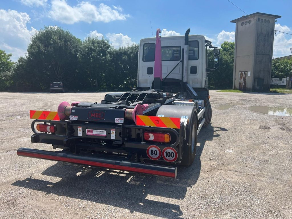 IVECO EUROCARGO 160E25 SCARRABILE - Camião polibenne: foto 4 IVECO EUROCARGO 160E25 SCARRABILE - Camião polibenne: foto 4