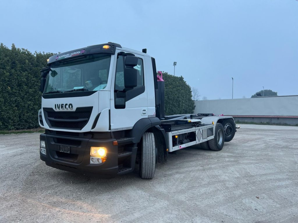 IVECO STRALIS AD260S45 SCARRABILE - Camião polibenne: foto 1 IVECO STRALIS AD260S45 SCARRABILE - Camião polibenne: foto 1