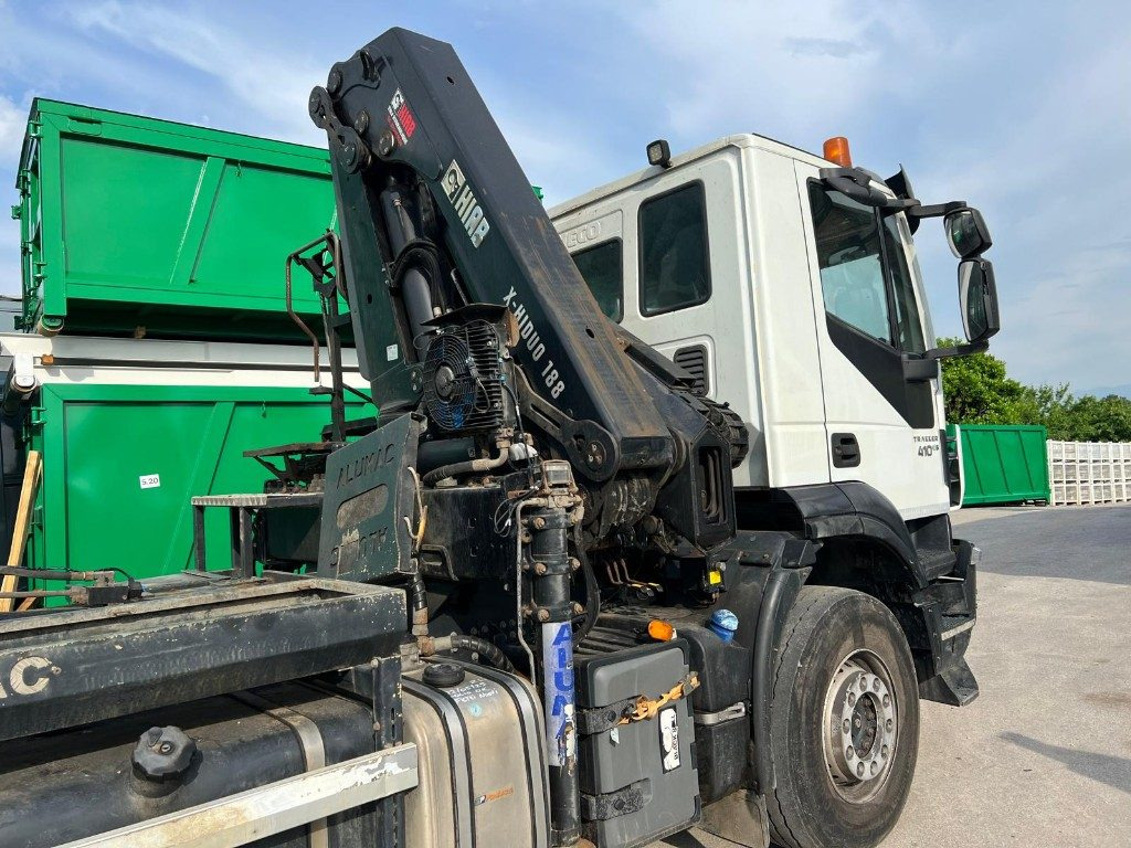 IVECO TRAKKER 410 SCARRABILE - Camião polibenne: foto 5 IVECO TRAKKER 410 SCARRABILE - Camião polibenne: foto 5