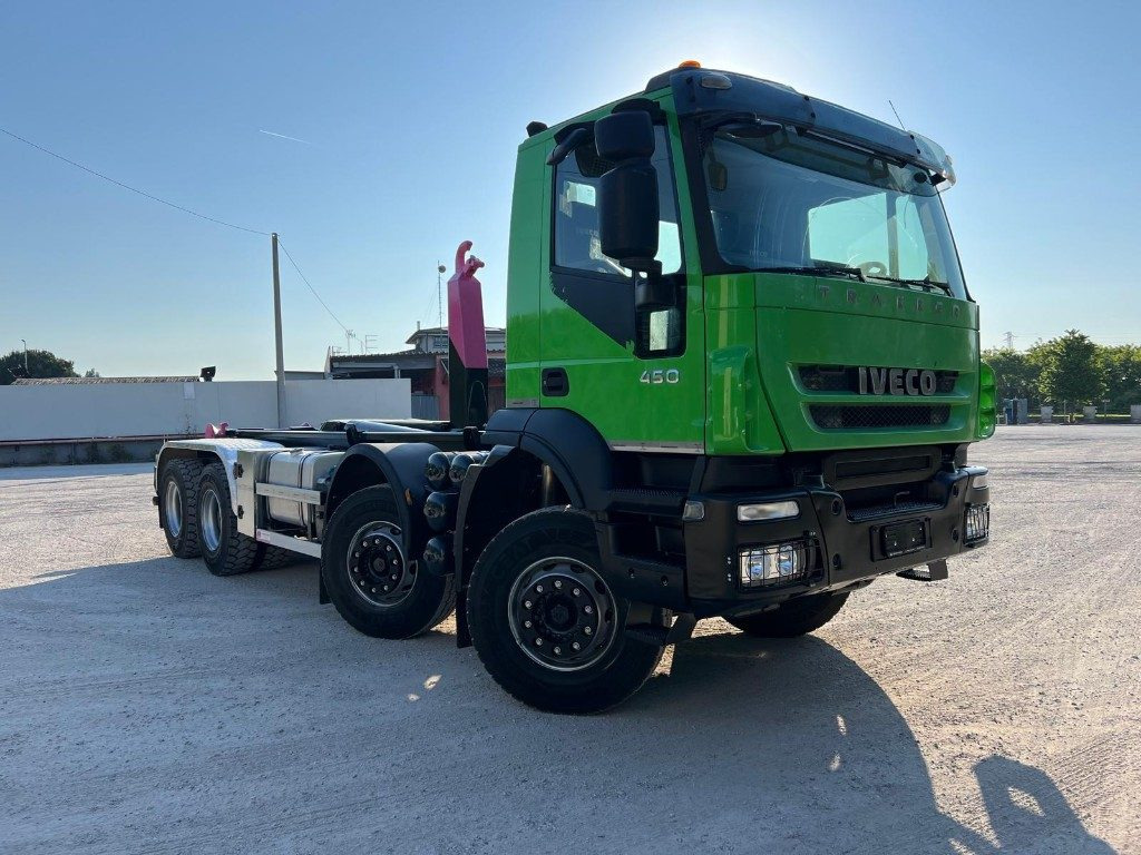 IVECO TRAKKER 450 SCARRABILE - Camião polibenne: foto 2 IVECO TRAKKER 450 SCARRABILE - Camião polibenne: foto 2