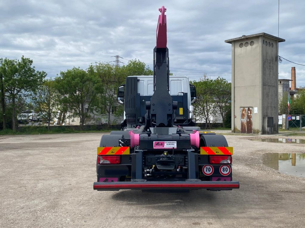 IVECO X-WAY AD280X48Y NUOVO SCARRABILE PASSO 3120 - Camião polibenne: foto 4 IVECO X-WAY AD280X48Y NUOVO SCARRABILE PASSO 3120 - Camião polibenne: foto 4