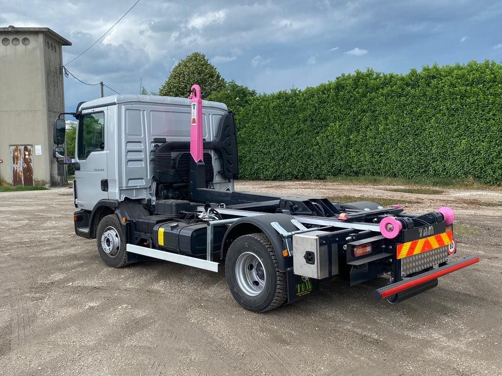 MAN TGM 12.220 - Camião polibenne: foto 3 MAN TGM 12.220 - Camião polibenne: foto 3