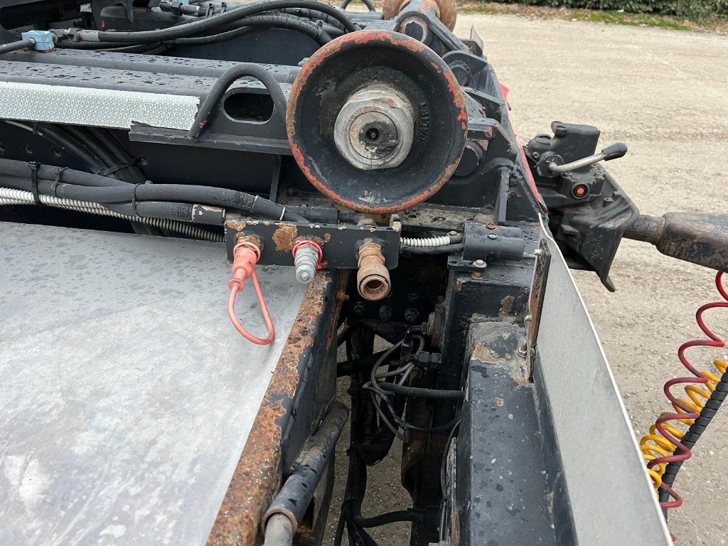 Camião polibenne, Camião grua MAN TGX 26.480 SCARRABILE CON GRU: foto 12