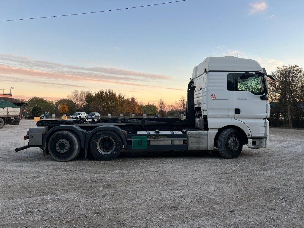 MAN TGX 26.480 USATO SCARRABILE - Camião polibenne: foto 5 MAN TGX 26.480 USATO SCARRABILE - Camião polibenne: foto 5