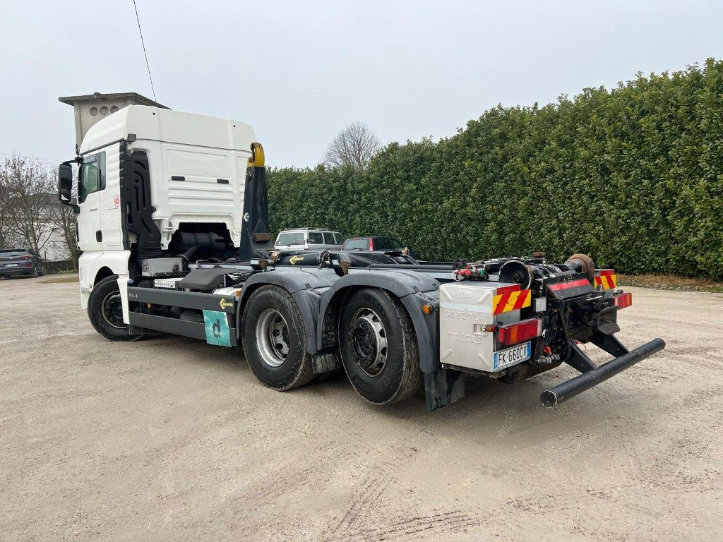 MAN TGX 26.500 USATO SCARRABILE 6X2 - Camião polibenne: foto 3 MAN TGX 26.500 USATO SCARRABILE 6X2 - Camião polibenne: foto 3