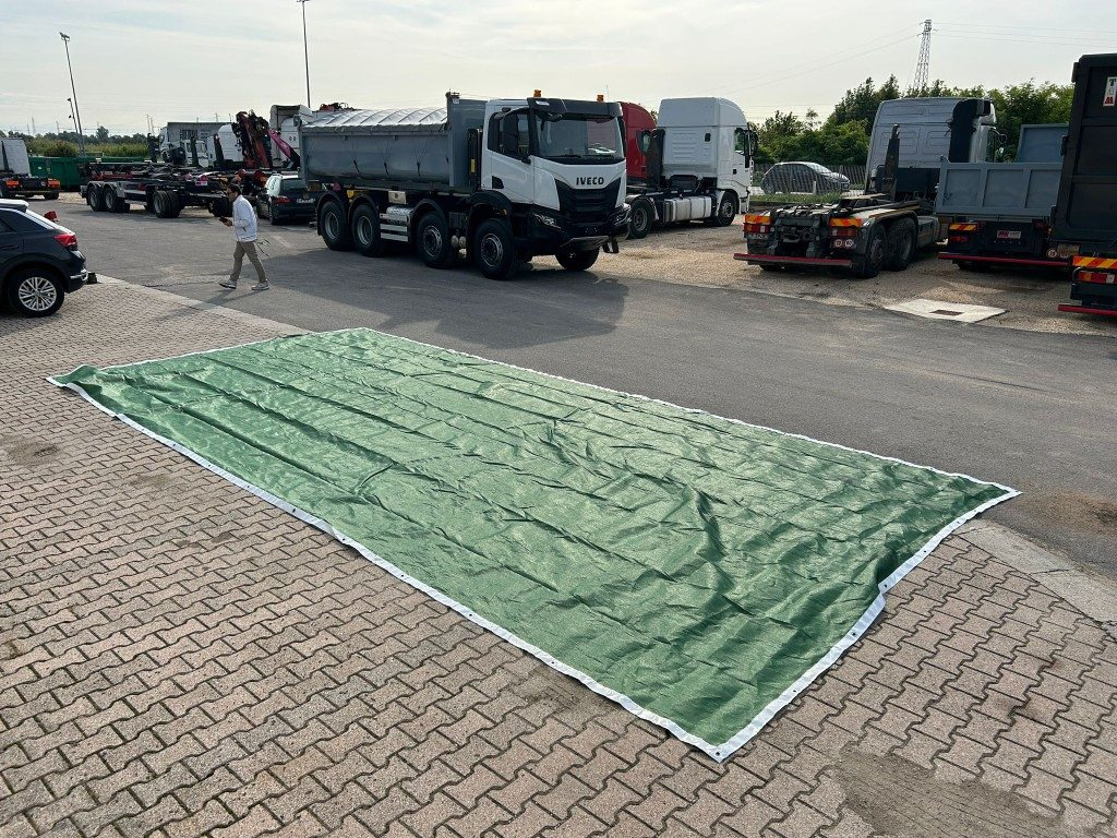RETE ANTIGRANDINE NUOVA PER COPERTURA CONTAINERS - Carroceria e exterior para Caixa móvel/ Contentor: foto 2 RETE ANTIGRANDINE NUOVA PER COPERTURA CONTAINERS - Carroceria e exterior para Caixa móvel/ Contentor: foto 2