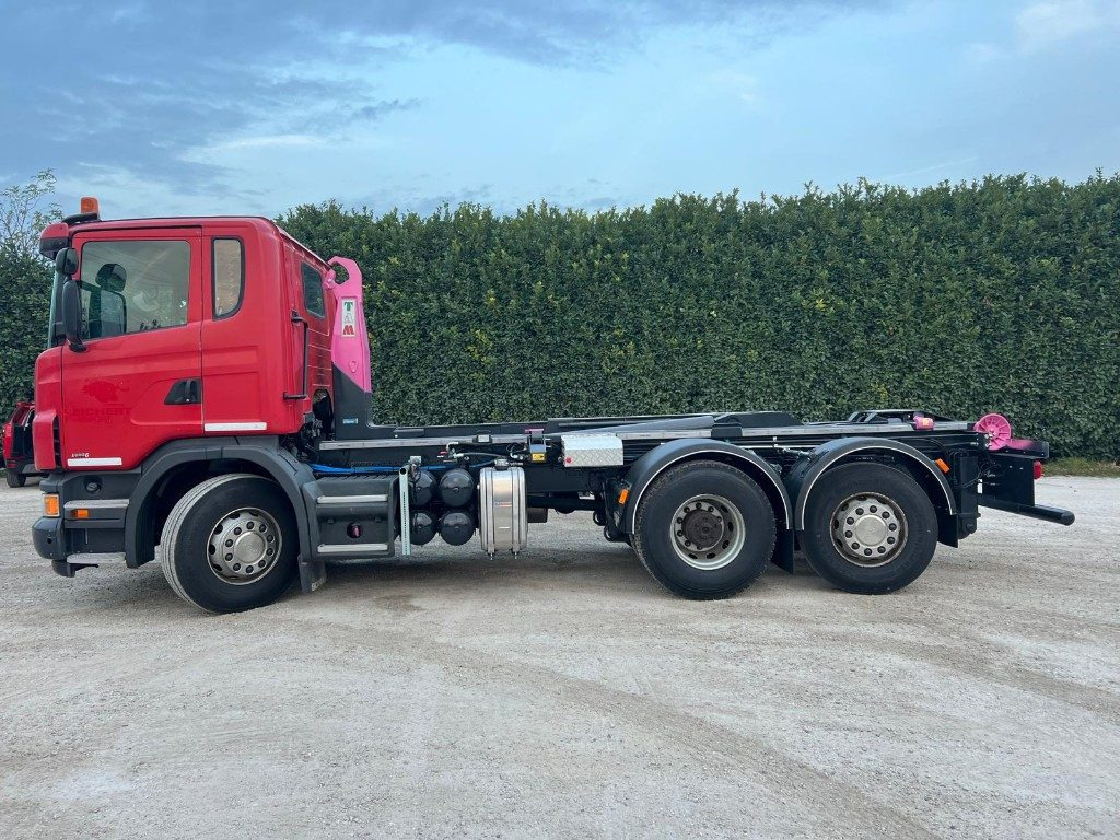 SCANIA G440 SCARRABILE NUOVO PNEUMATICO POSTERIORE - Camião polibenne: foto 3 SCANIA G440 SCARRABILE NUOVO PNEUMATICO POSTERIORE - Camião polibenne: foto 3