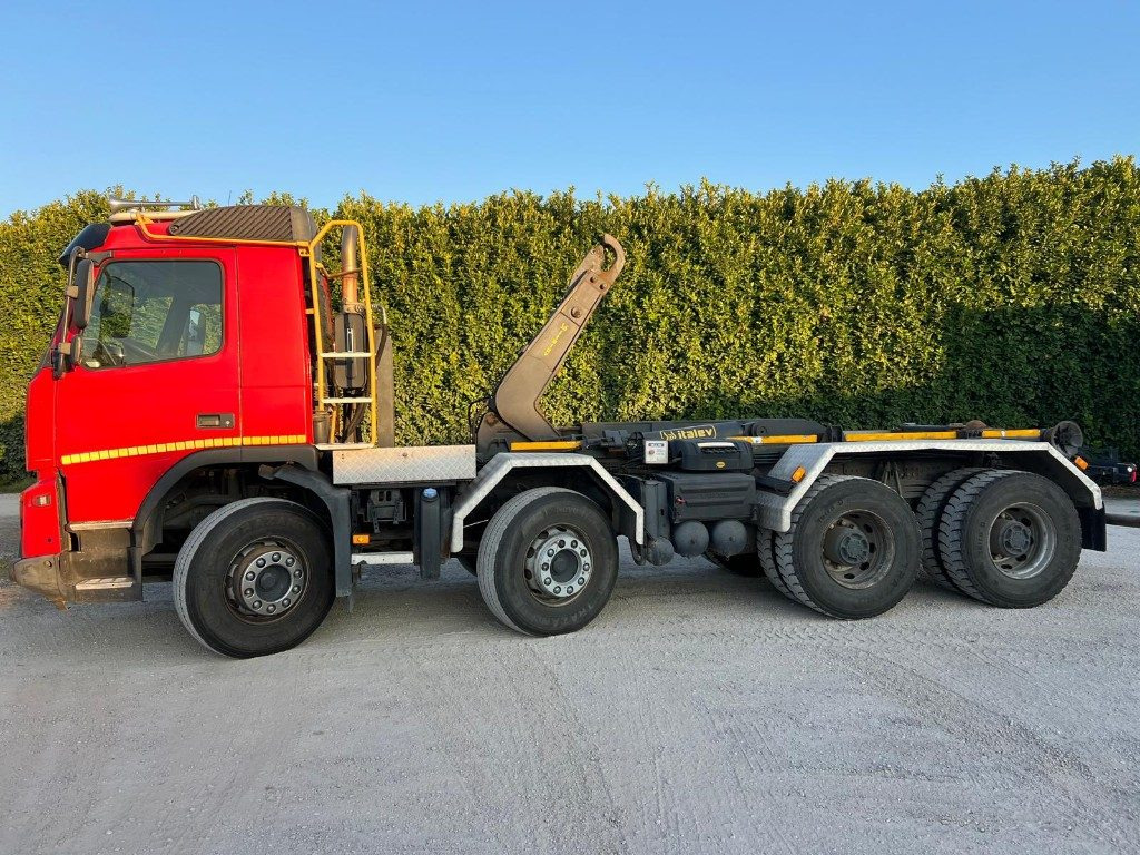 VOLVO FMX460 SCARRABILE 8X4 - Camião polibenne: foto 2 VOLVO FMX460 SCARRABILE 8X4 - Camião polibenne: foto 2