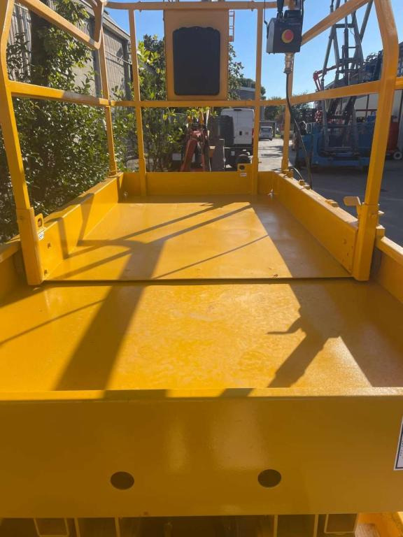 Haulotte COMPACT 10 - Plataforma de Tijera/ Plataforma de tesoura: foto 3 Haulotte COMPACT 10 - Plataforma de Tijera/ Plataforma de tesoura: foto 3