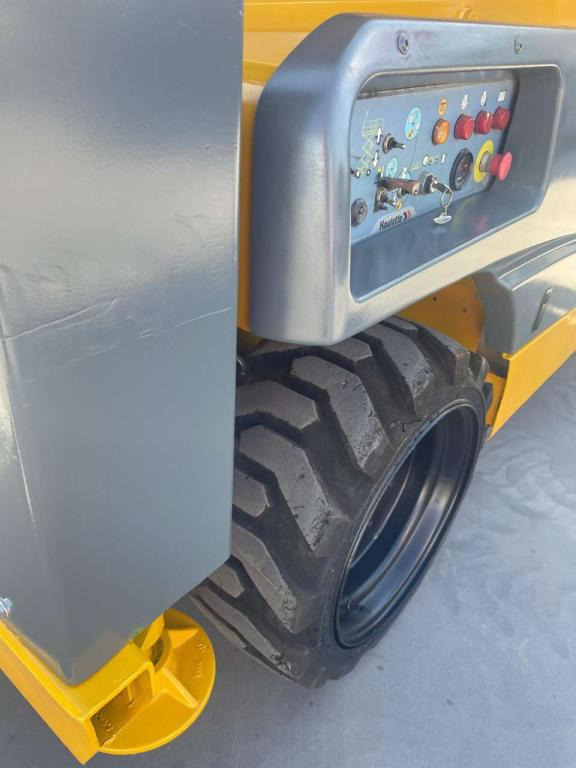 Haulotte COMPACT 12DX - Plataforma de Tijera/ Plataforma de tesoura: foto 5 Haulotte COMPACT 12DX - Plataforma de Tijera/ Plataforma de tesoura: foto 5