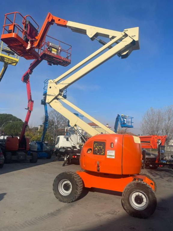 JLG 450AJ SERIE II - Máquina de outro: foto 1 JLG 450AJ SERIE II - Máquina de outro: foto 1