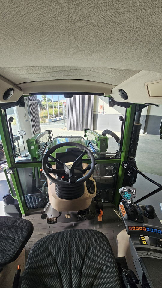 FENDT 211S VARIO - Trator: foto 3 FENDT 211S VARIO - Trator: foto 3