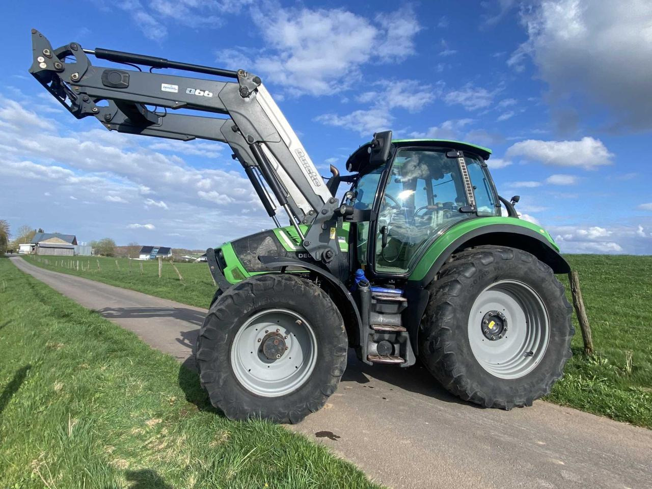 Deutz-Fahr 6150.4 Agrotron TTV - Trator: foto 2 Deutz-Fahr 6150.4 Agrotron TTV - Trator: foto 2