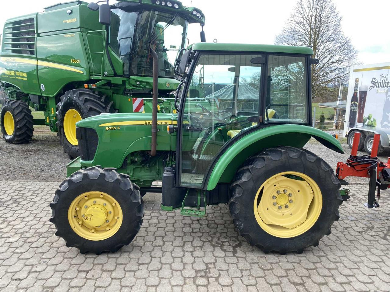 John Deere 5055E - Trator: foto 4 John Deere 5055E - Trator: foto 4