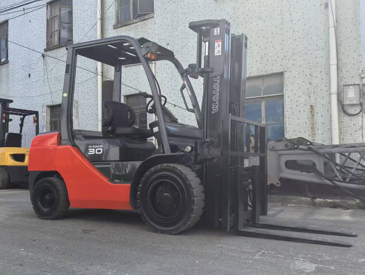 TOYOTA 8FD30 7FD30 FD50 FD100 Japan original 2.5ton 3Ton 3.5ton 5ton 7T 10t Used Diesel Forklift - Empilhador a diesel: foto 1 TOYOTA 8FD30 7FD30 FD50 FD100 Japan original 2.5ton 3Ton 3.5ton 5ton 7T 10t Used Diesel Forklift - Empilhador a diesel: foto 1