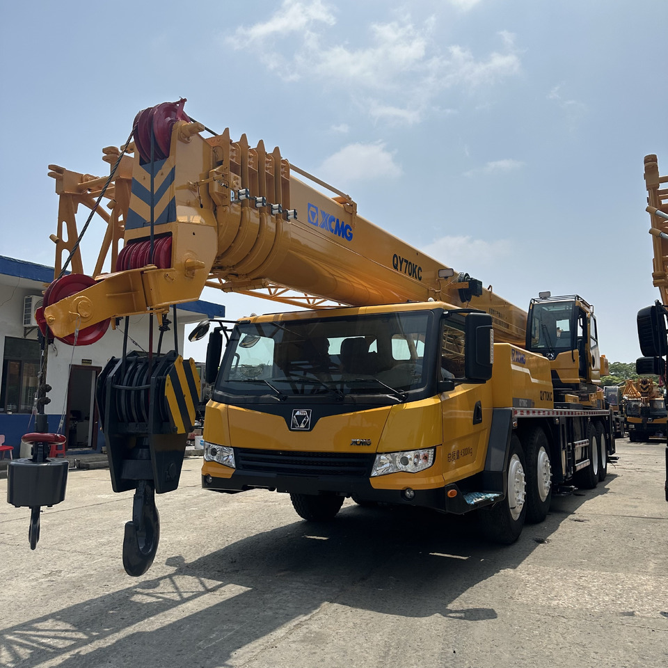XCMG 70 ton QY70KC XCT75 QY75K QY70KS truck crane - Grua móvel: foto 1 XCMG 70 ton QY70KC XCT75 QY75K QY70KS truck crane - Grua móvel: foto 1