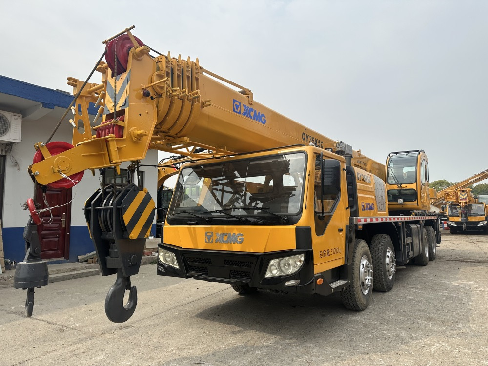 XCMG QY35K xct35l5 qy35k5c 35 ton truck crane - Grua móvel: foto 1 XCMG QY35K xct35l5 qy35k5c 35 ton truck crane - Grua móvel: foto 1