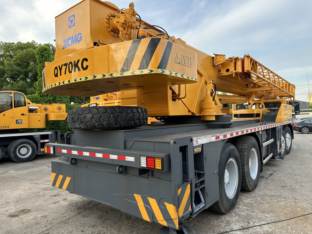 XCMG qy70kc xct75 qy75kc 70ton 75 ton 80 ton 85 ton 90 ton 100 ton 110 ton 130 ton truck crane - Grua móvel: foto 4 XCMG qy70kc xct75 qy75kc 70ton 75 ton 80 ton 85 ton 90 ton 100 ton 110 ton 130 ton truck crane - Grua móvel: foto 4