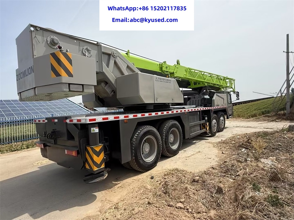 ZOOMLION ZTC700V QY70V 50Ton 70ton truck crane - Grua móvel: foto 3 ZOOMLION ZTC700V QY70V 50Ton 70ton truck crane - Grua móvel: foto 3